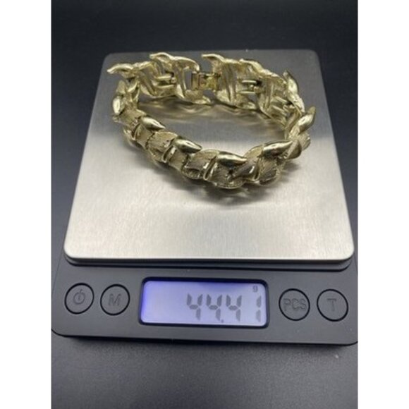 Vintage Lisner Gold Tone Leaf Link Bracelet 7x.75" Textured Feather Foldover - Picture 15 of 15